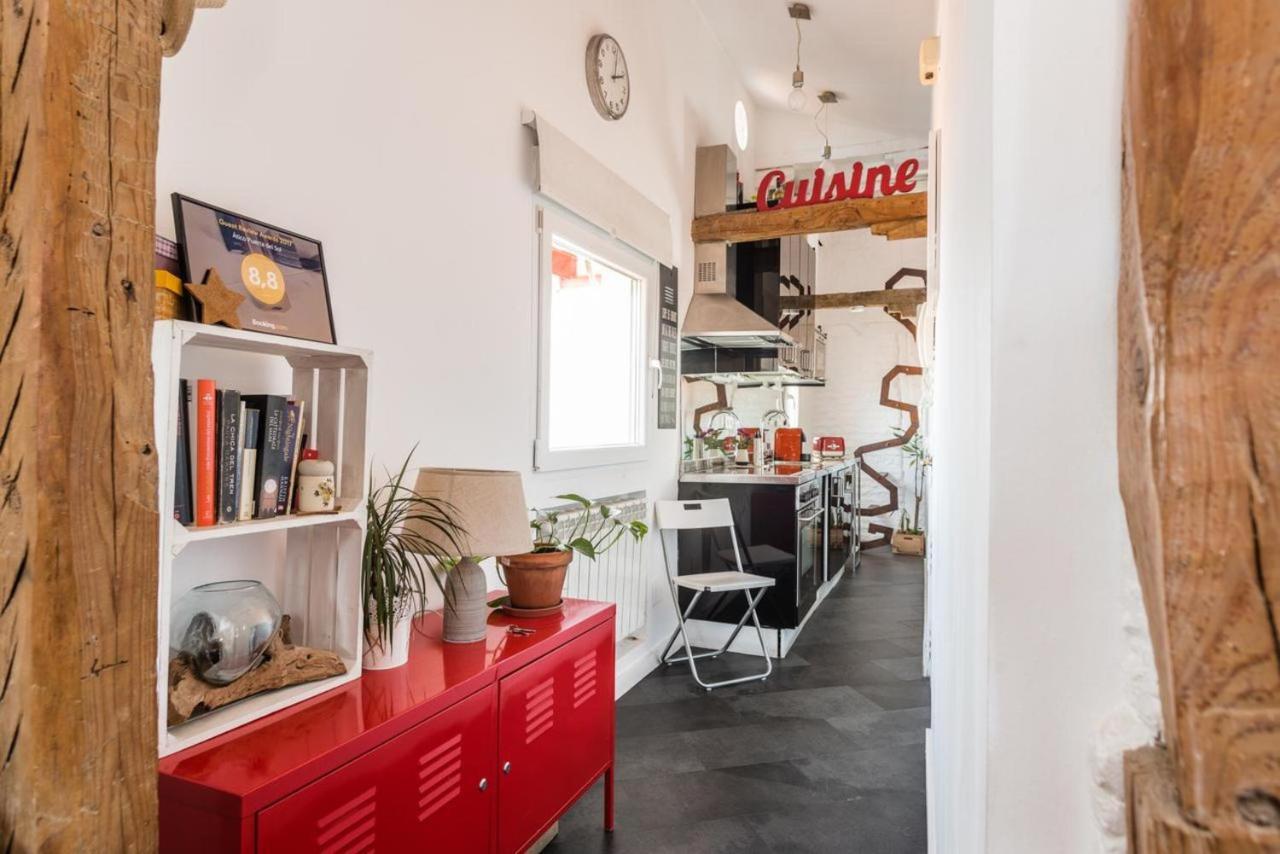Charming La Latina Home Madrid Bagian luar foto