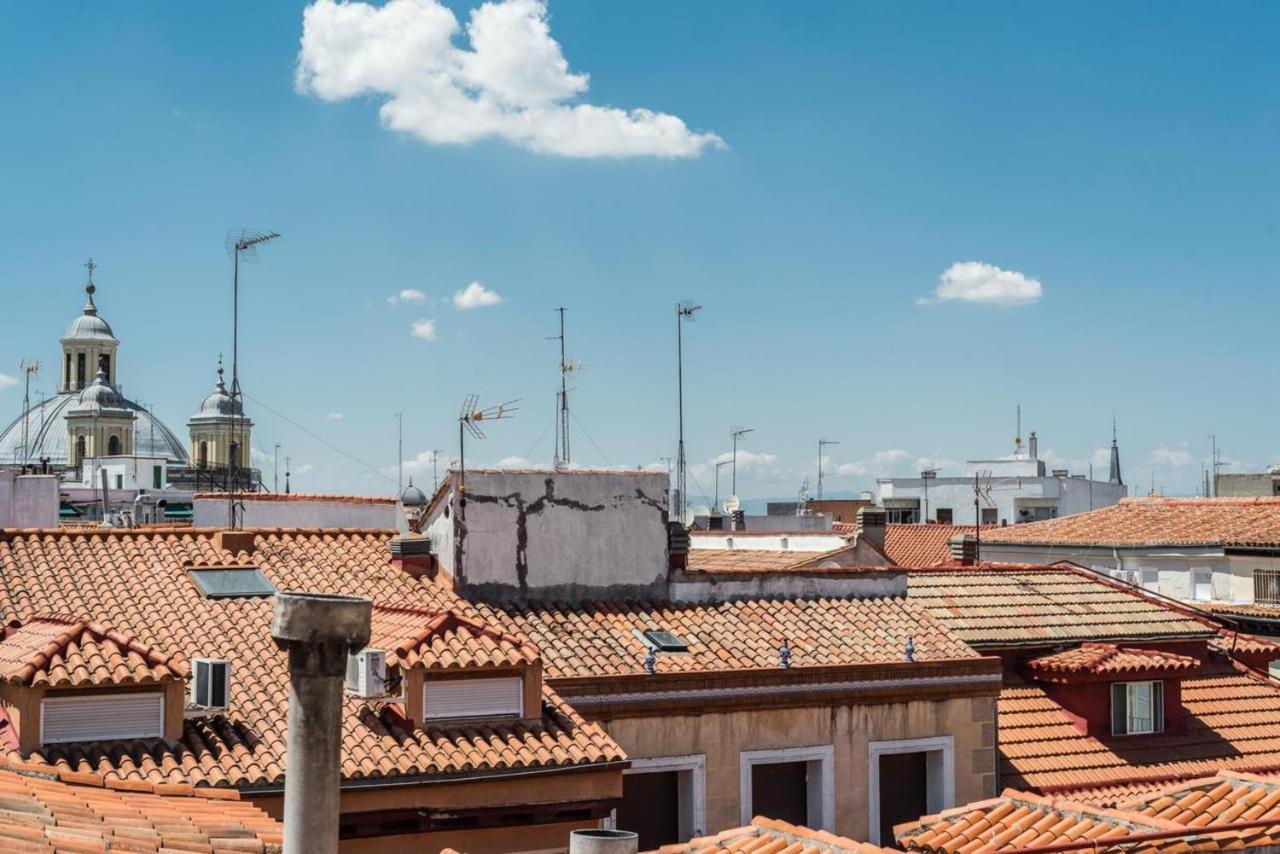 Charming La Latina Home Madrid Bagian luar foto