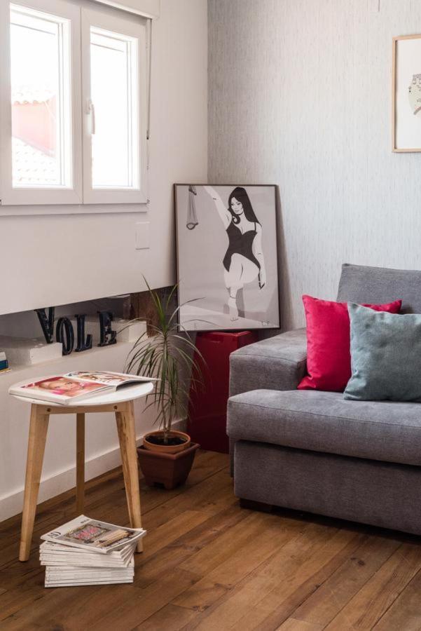 Charming La Latina Home Madrid Bagian luar foto