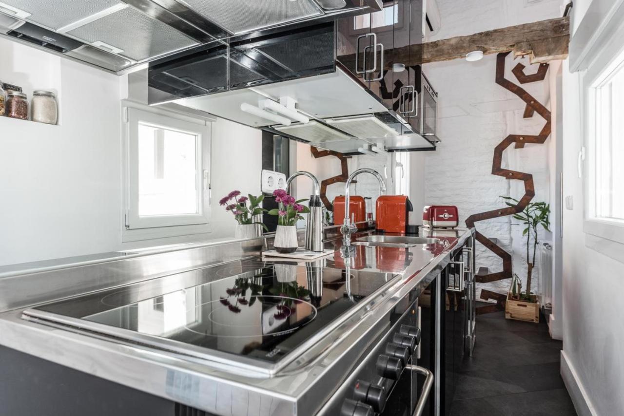 Charming La Latina Home Madrid Bagian luar foto